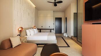 Tropicana Suites & Villas