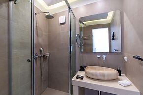 Tropicana Suites & Villas