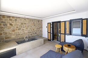 Tropicana Suites & Villas