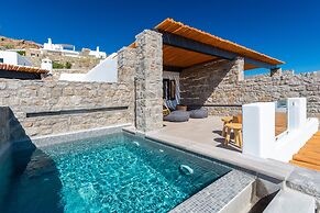 Tropicana Suites & Villas