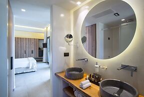 Tropicana Suites & Villas