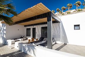 Tropicana Suites & Villas