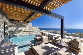 Tropicana Suites & Villas
