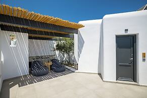 Tropicana Suites & Villas
