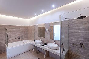 Tropicana Suites & Villas
