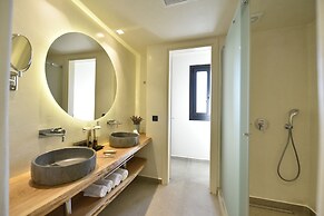 Tropicana Suites & Villas