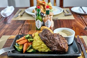 Kalahari Arms Hotel