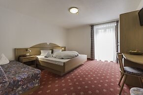 Hotel Adler