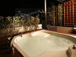 Atami Season Hotel