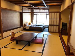 Atami Kinjokan