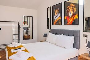 The Coach Hotel