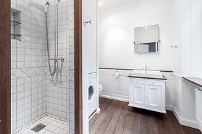 Large Apartment in Historic Centre