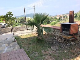 Emin Apart