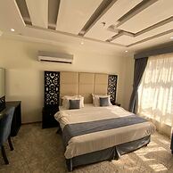 City Center Plaza Aparthotel
