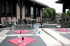 Logis Hôtel Le Fair Play