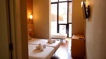 Hostal Live Natura Barcelona