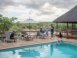 Nyati Safari Lodge