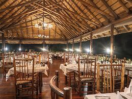 Nyati Safari Lodge