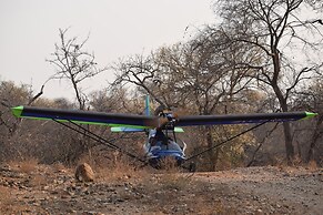 Nyati Safari Lodge