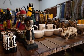 Nyati Safari Lodge