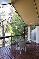 Nyati Safari Lodge
