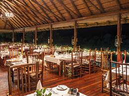 Nyati Safari Lodge