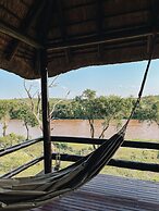 Nyati Safari Lodge