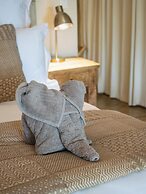 Nyati Safari Lodge