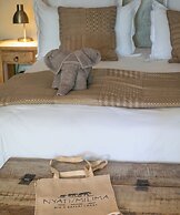 Nyati Safari Lodge