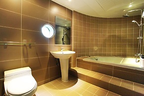 J hotel