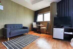J hotel