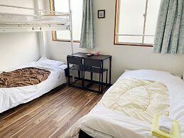 Hotel Mikado - Hostel