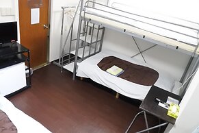 Hotel Mikado - Hostel