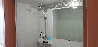 Jun House - Hostel