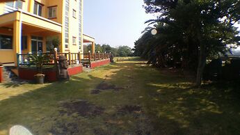 Jun House - Hostel