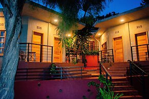 Babylon Lodge