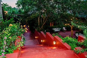 Babylon Lodge