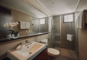 Trillion Suites by SLG