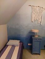 Looming Hostel