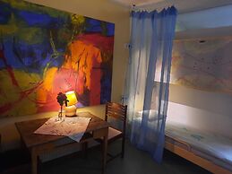 Looming Hostel