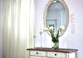 Mariakis Studios