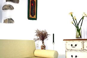 Mariakis Studios