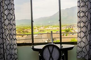 Flomi Hotel