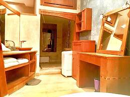 Studio Luxe Hassan 2
