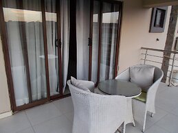 Four Pillars Lodge