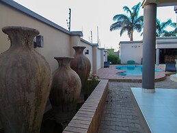 Four Pillars Lodge