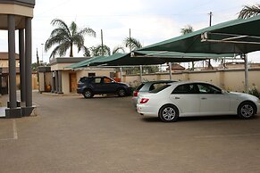 Four Pillars Lodge