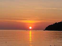Charming Lipe Beach Resort