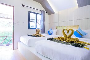 Charming Lipe Beach Resort