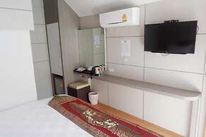 Charming Lipe Beach Resort